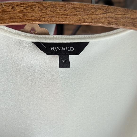 RW & Co tuxedo style sequins top - Picture 3 of 4